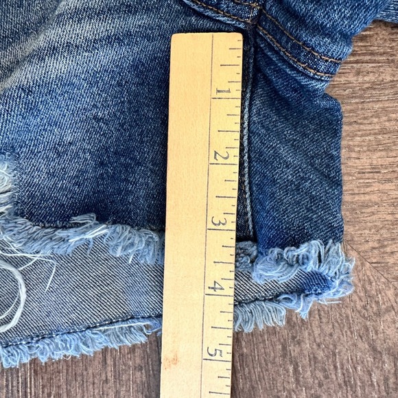 Celebrity Pink High Rise Denim Shorts Distressed Freyed Hem Size 5 - Picture 6 of 9